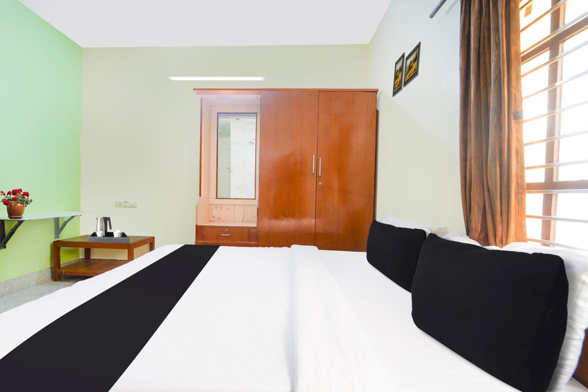 Irugur Hotel O Singanallur Coimbatore מראה חיצוני תמונה