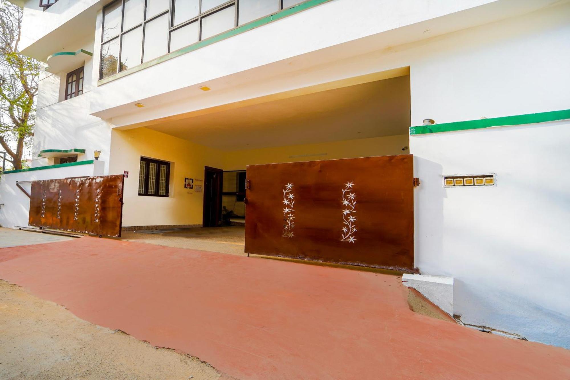 Irugur Hotel O Singanallur Coimbatore מראה חיצוני תמונה
